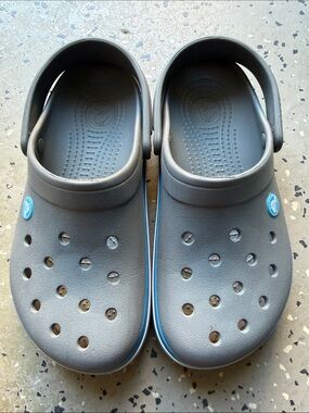 Crocs Unisex Gray Slip-On Clog Sandals M5/W7